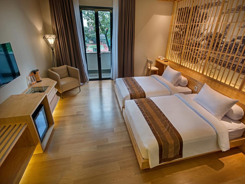 Tama Boutique Hotel Bandung Exterior photo