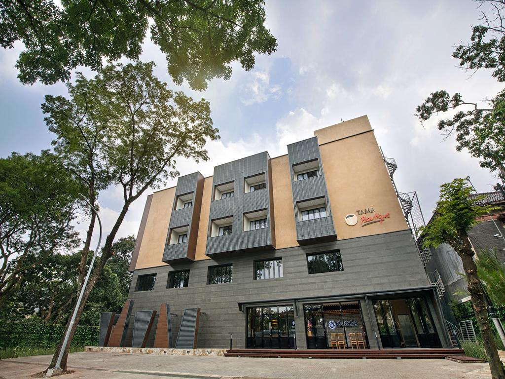 Tama Boutique Hotel Bandung Exterior photo