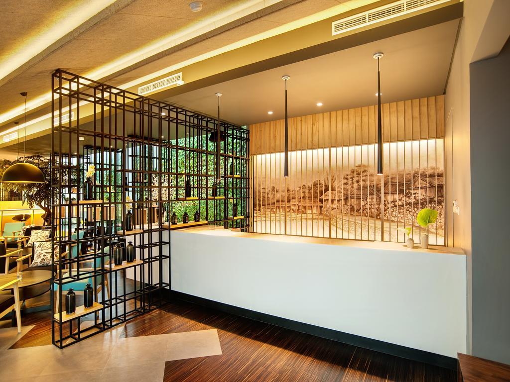Tama Boutique Hotel Bandung Exterior photo