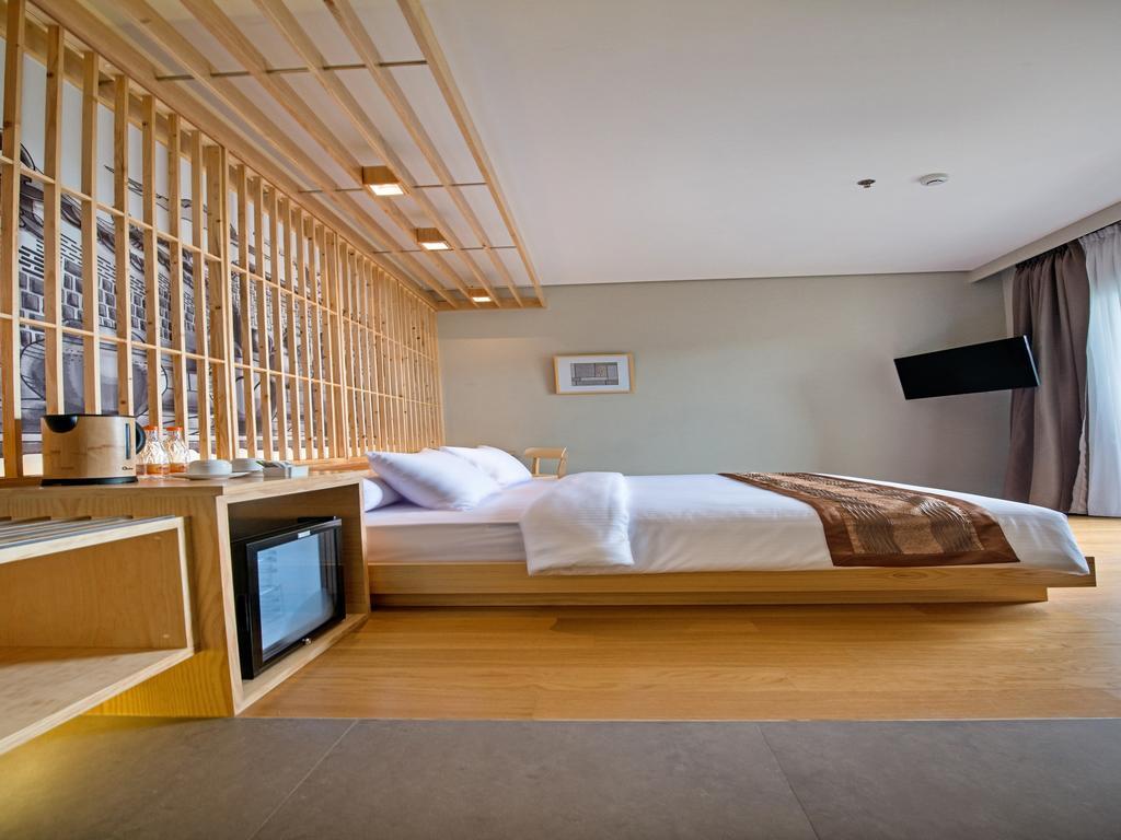 Tama Boutique Hotel Bandung Exterior photo
