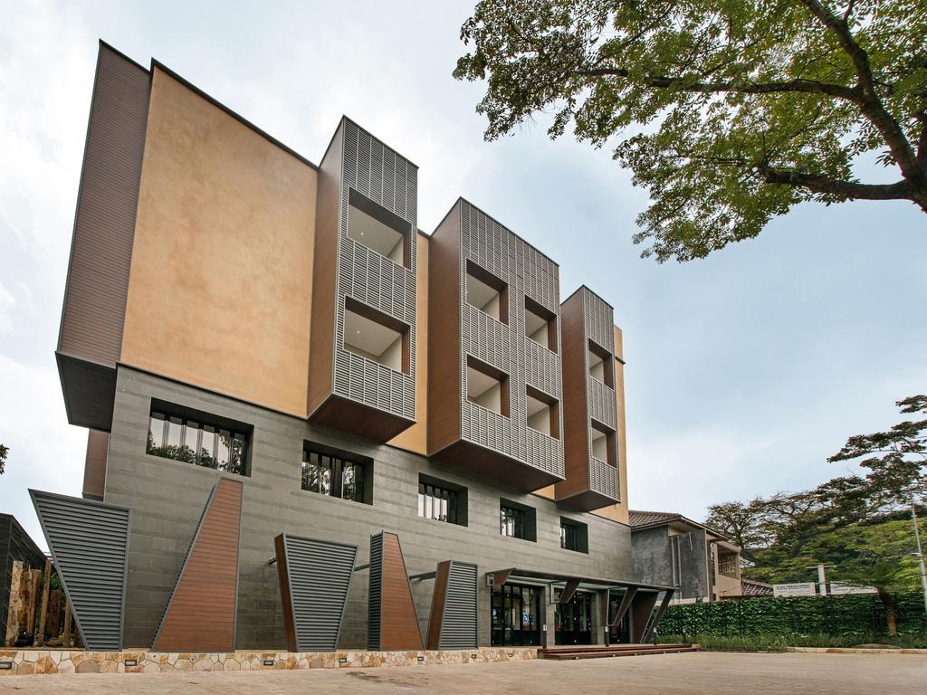 Tama Boutique Hotel Bandung Exterior photo